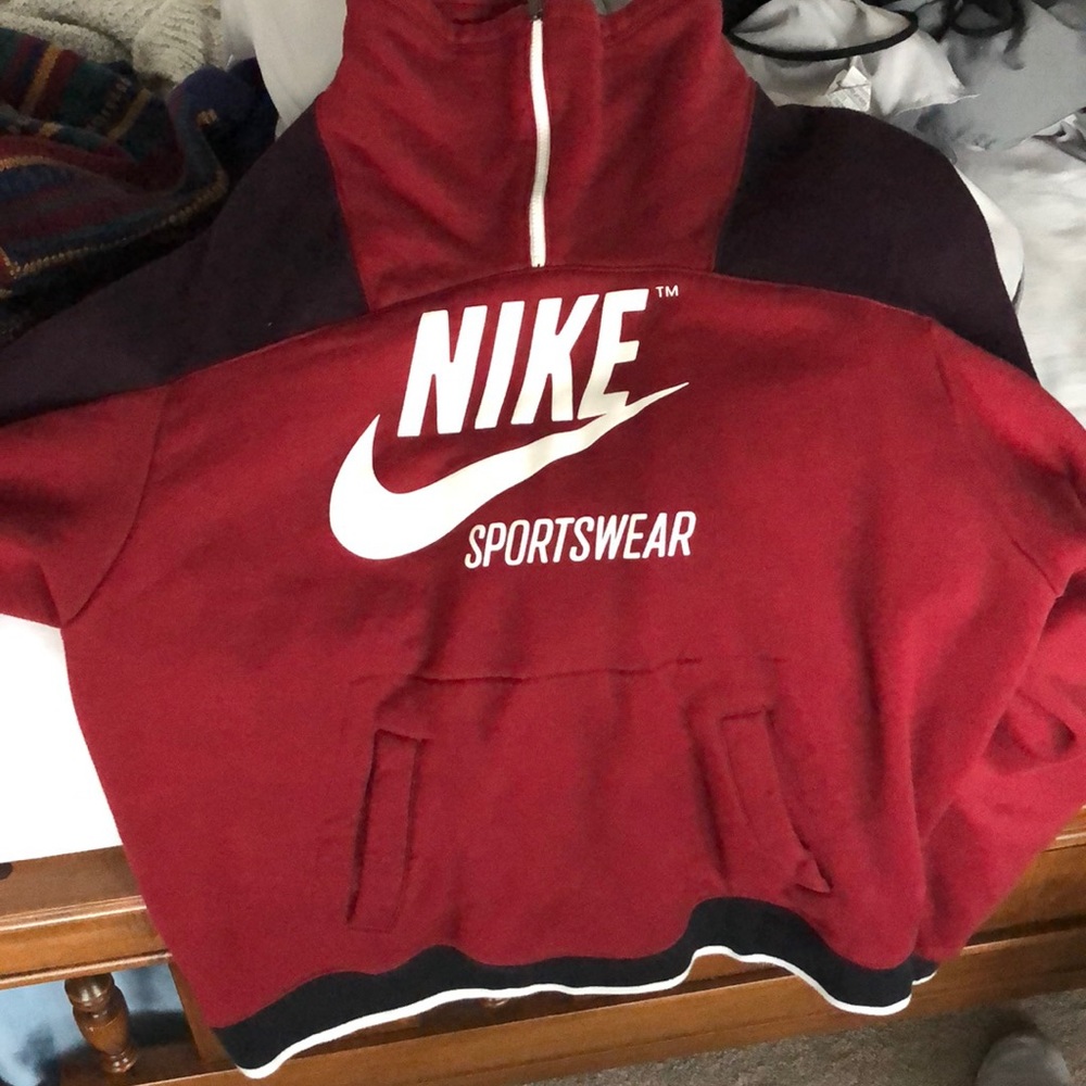 Nike pullover